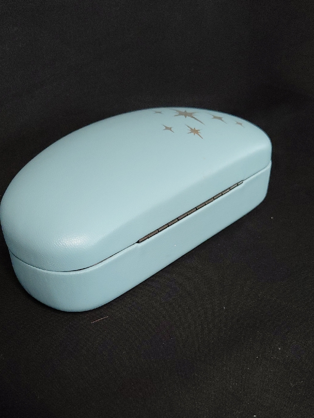 Nice Hand Designed Eyeglass Case - Picture 4 of 5